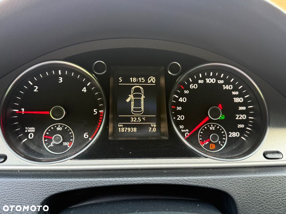Volkswagen CC 2.0 TDI BlueMotion Technology DSG - 21