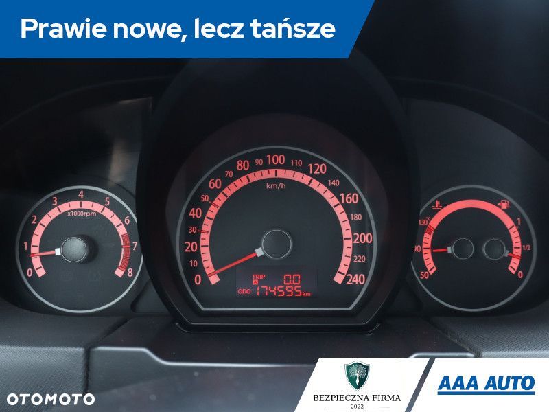 Kia Ceed - 13