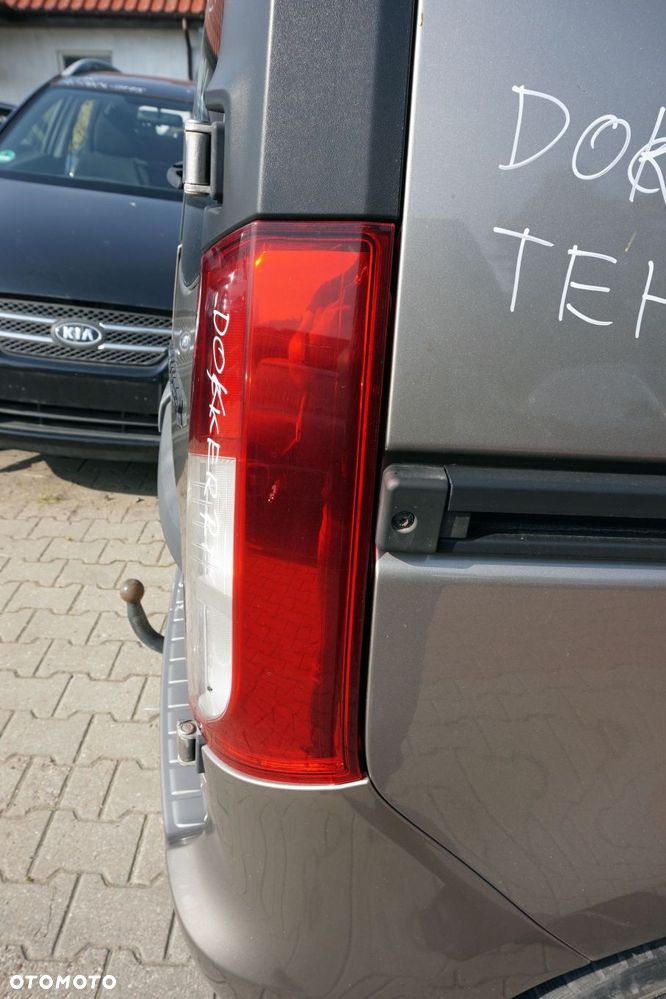 LAMPA TYLNA PRAWA DOKKER LIFT 265509604R DACIA 2017-2021 - 3