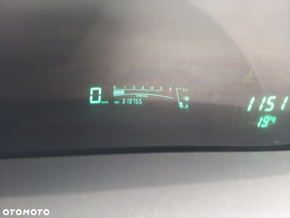 Toyota Yaris - 17