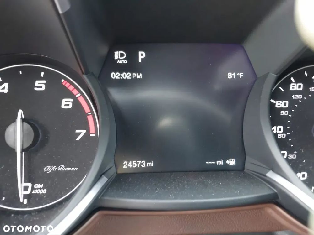 Alfa Romeo Stelvio 2.0 Turbo TI Q4 - 10