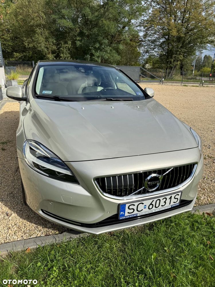 Volvo V40 T3 Drive-E Inscription - 4