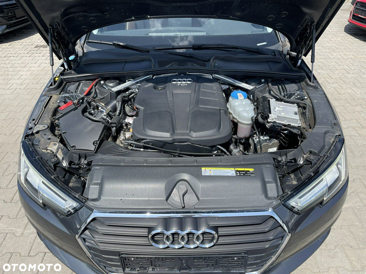 Audi A4 2.0 TDI S tronic - 15