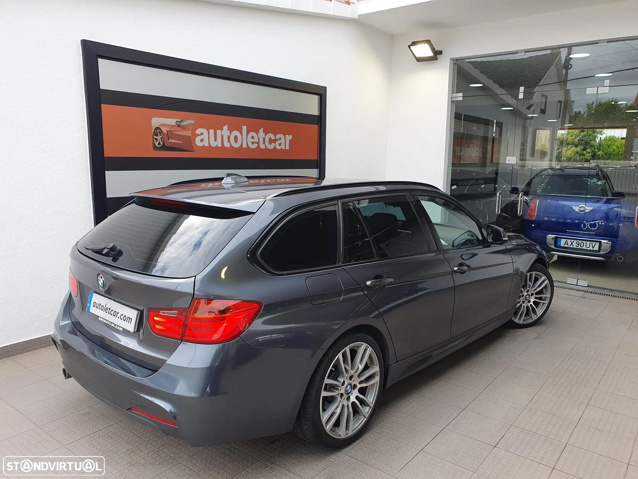 BMW 320 d Touring Auto Pack M - 29