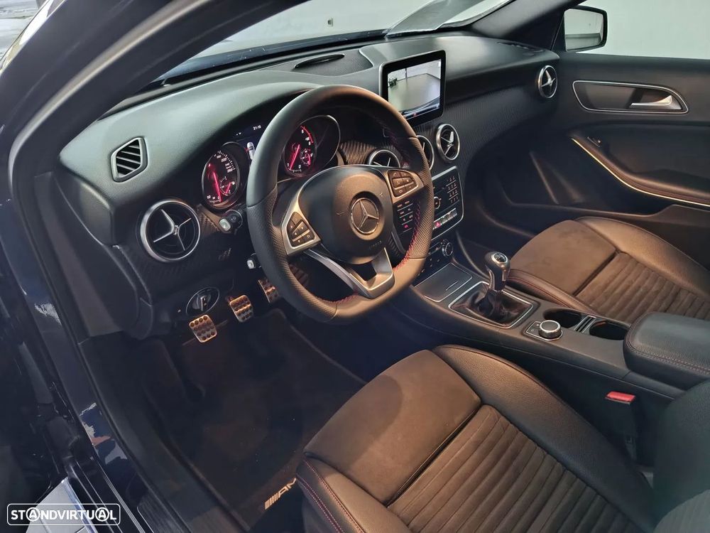 Mercedes-Benz A 180 d AMG Line - 22