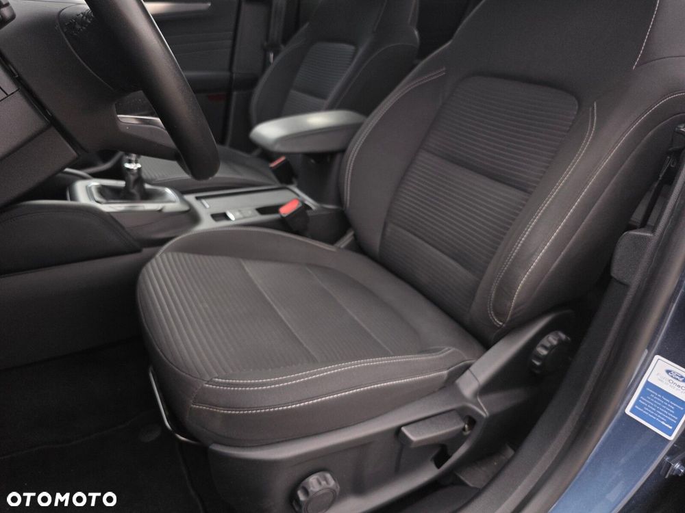 Ford Kuga - 26