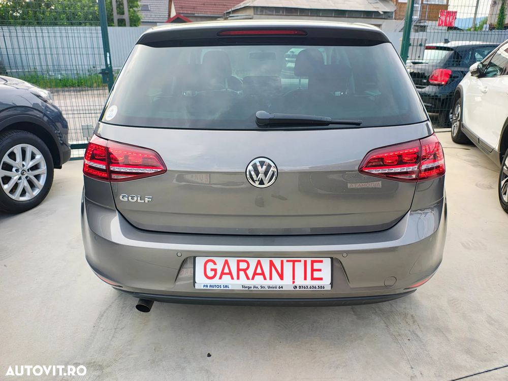 Volkswagen Golf 1.6 TDI BlueMotion Technology Lounge - 29