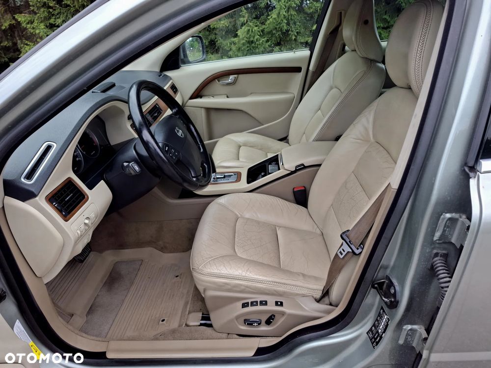 Volvo XC 70 D5 AWD Summum - 22