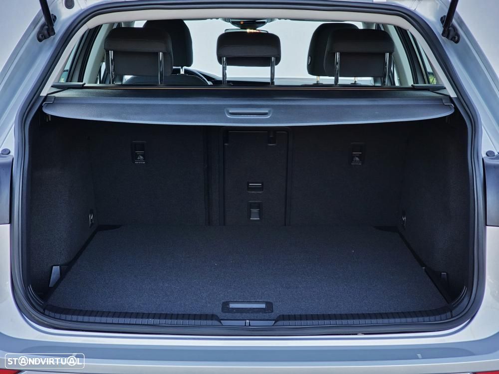 VW Golf Variant 2.0 TDi Conceptline - 8