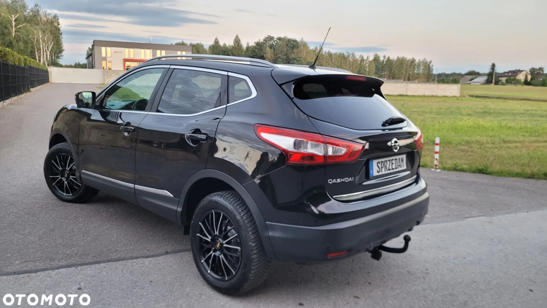 Nissan Qashqai 1.6 DCi 4x4 Black Edition EU6 - 6