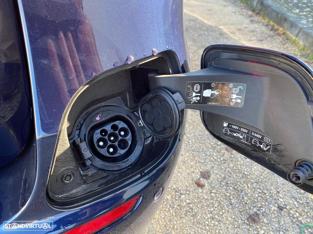 Mercedes-Benz E 300 de 9G-TRONIC AMG Line - 9