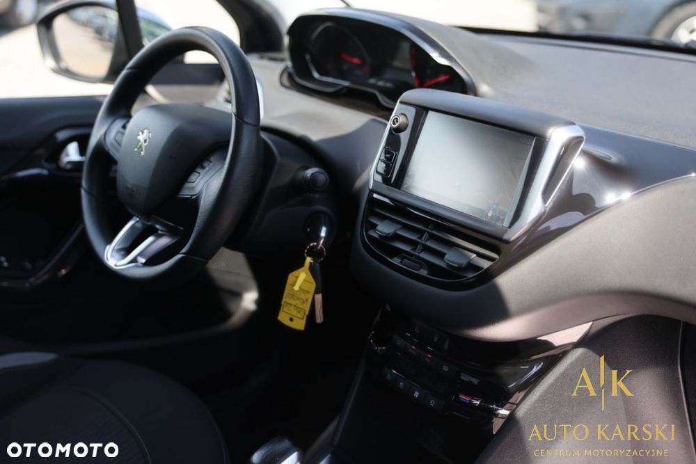 Peugeot 208 - 39