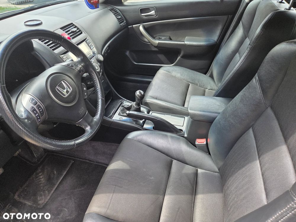 Honda Accord 2.0 i Comfort - 17