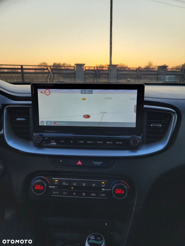 Kia Ceed 1.6 CRDi (48V Mild-Hybrid) Platinum - 12