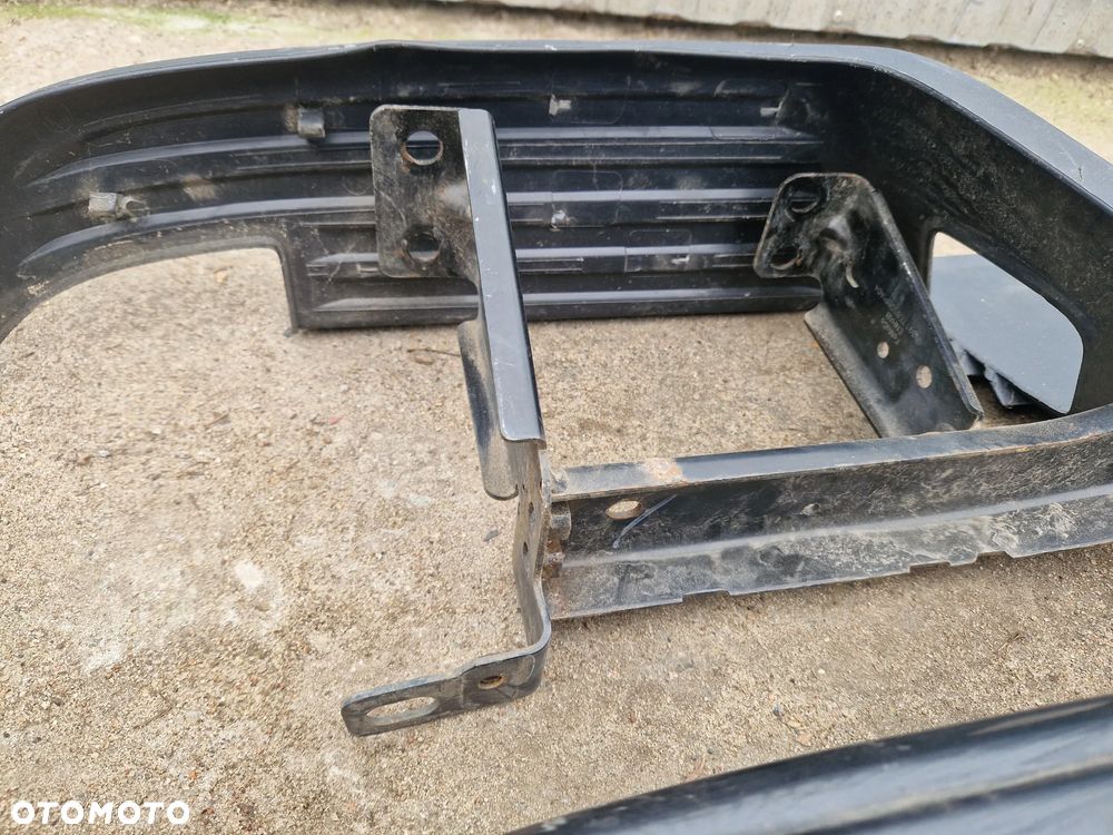 Ford Ranger IV Zderzak Tył Tylny stopień - 9