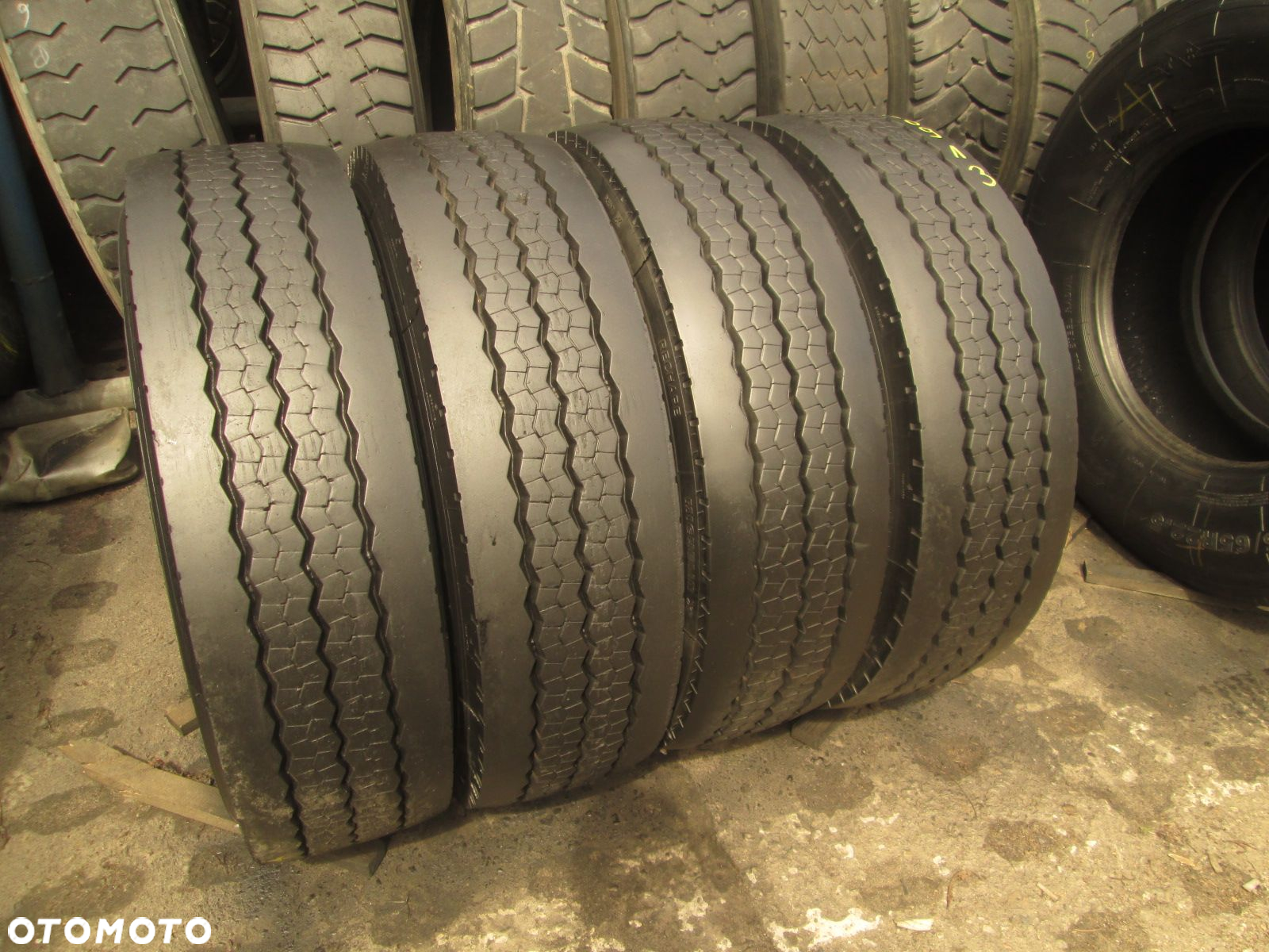 Opony ciężarowe 245/70/19.5 Michelin XTE2 REMIX. Opony ciężarowe - 3