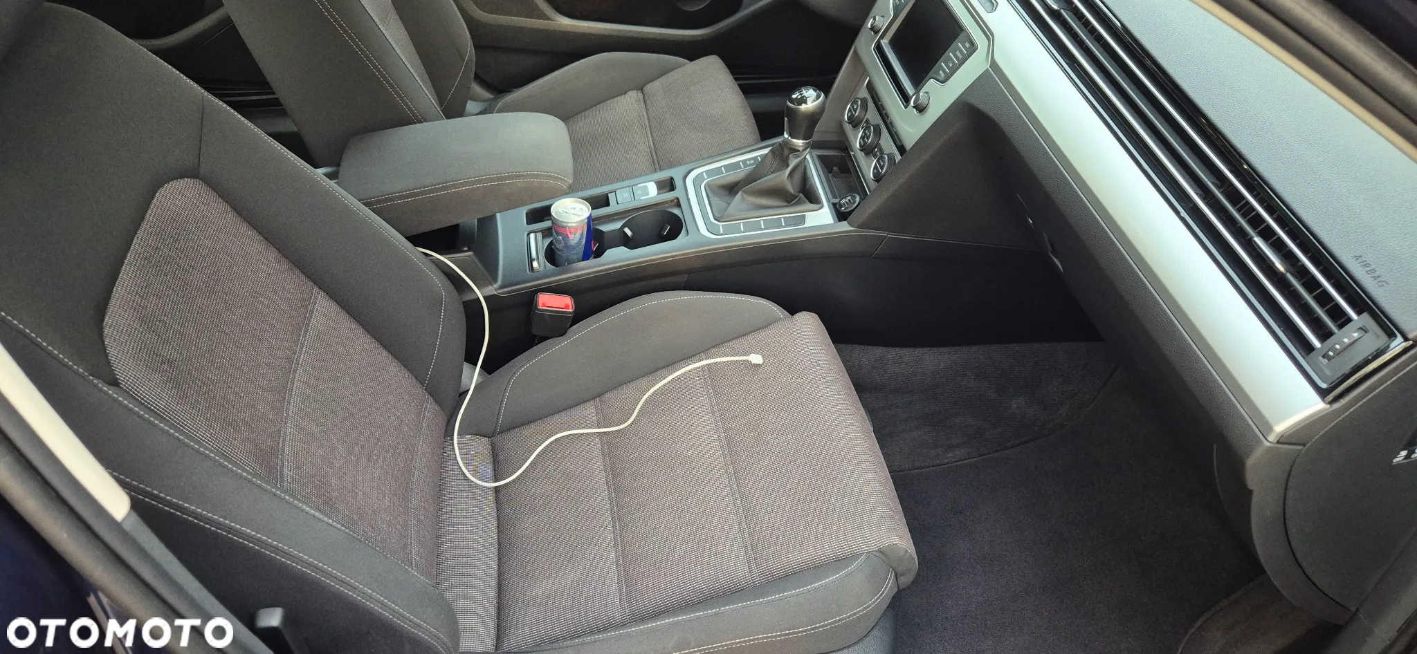 Volkswagen Passat 2.0 TDI BMT Comfortline - 12