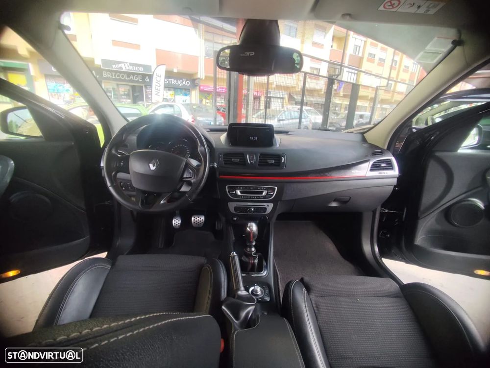 Renault Mégane Sport Tourer 1.5 dCi GT Line SS - 6