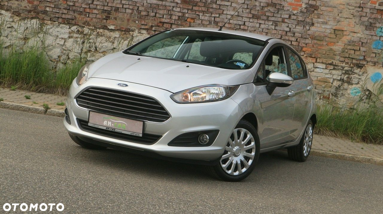 Ford Fiesta 1.25 Celebration - 6