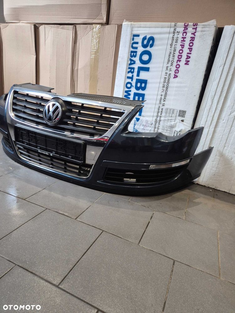 Zderzak przód przedni VW passat B6 kod lak LC5F rok 07 - 2