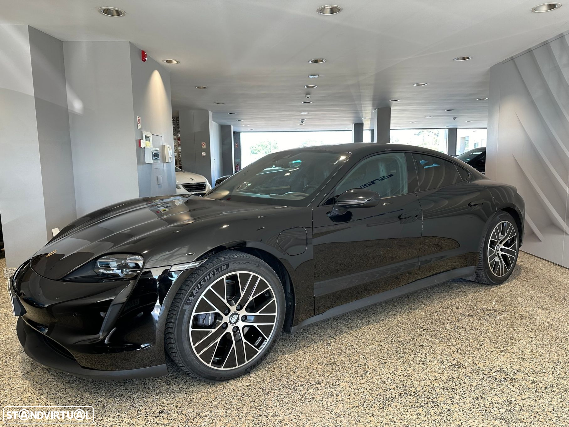 Porsche Taycan bateria Performance Plus - 6