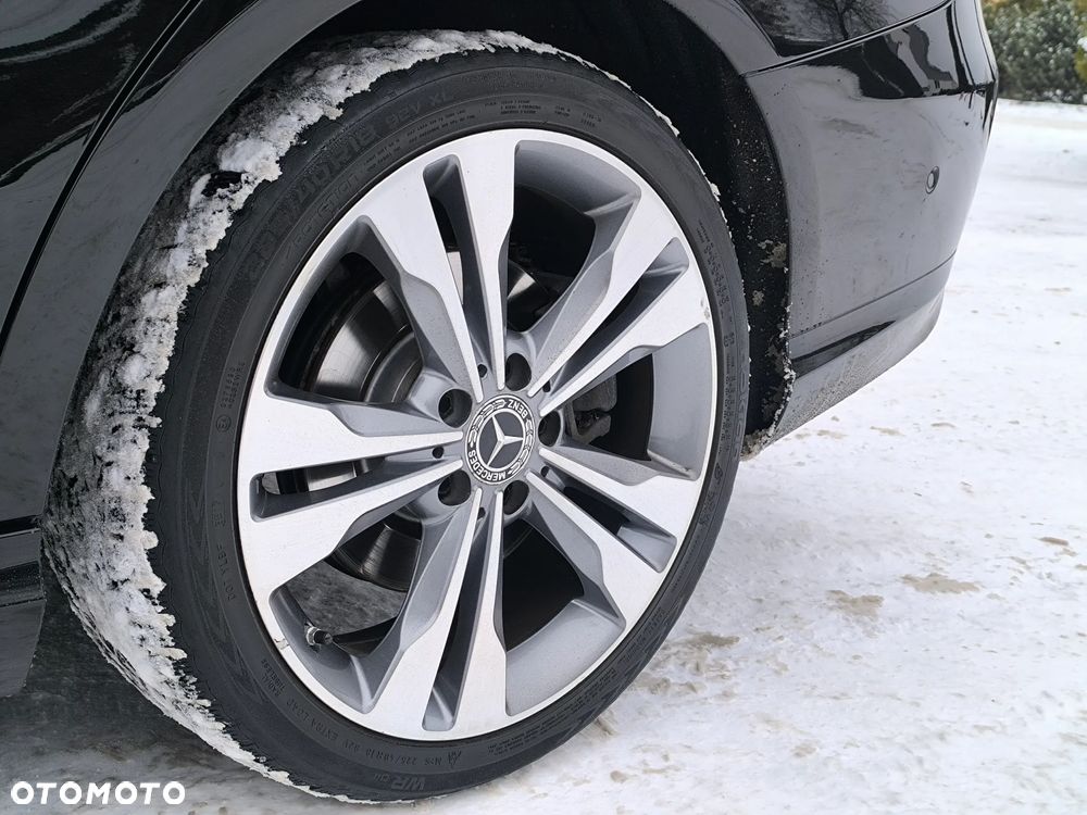 Mercedes-Benz CLA 220 4-Matic - 11