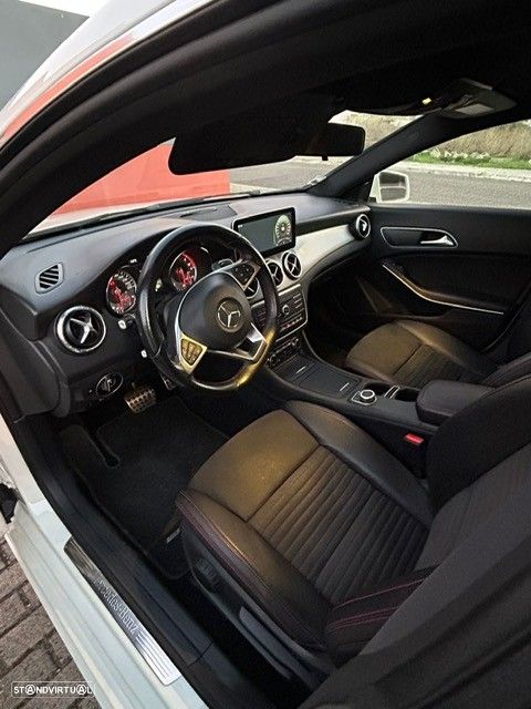 Mercedes-Benz CLA 200 (CDI) d 4Matic 7G-DCT AMG Line - 4