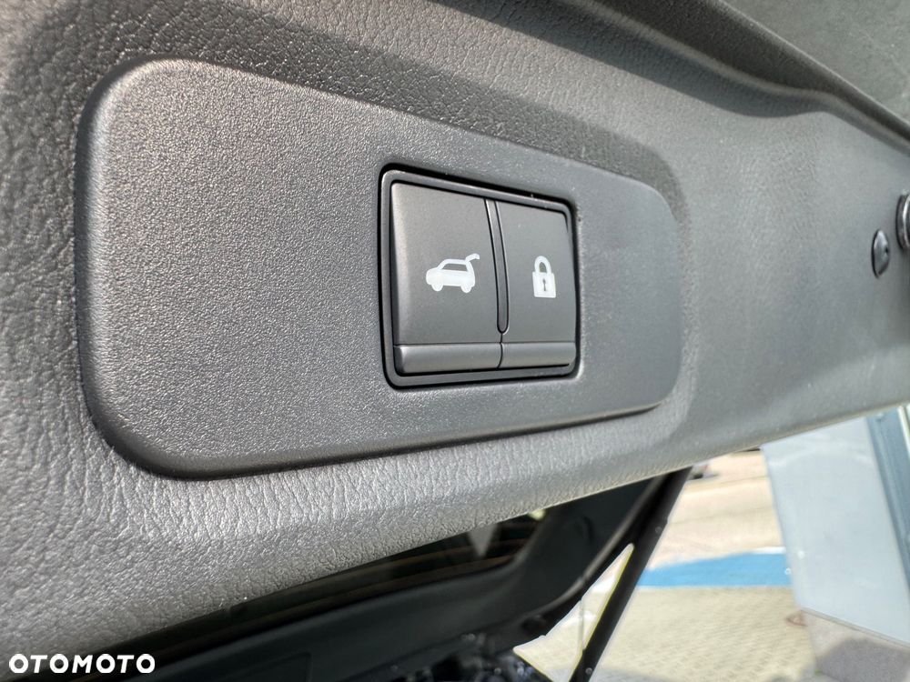 Nissan Qashqai 1.3 DIG-T mHEV N-Connecta Xtronic - 10