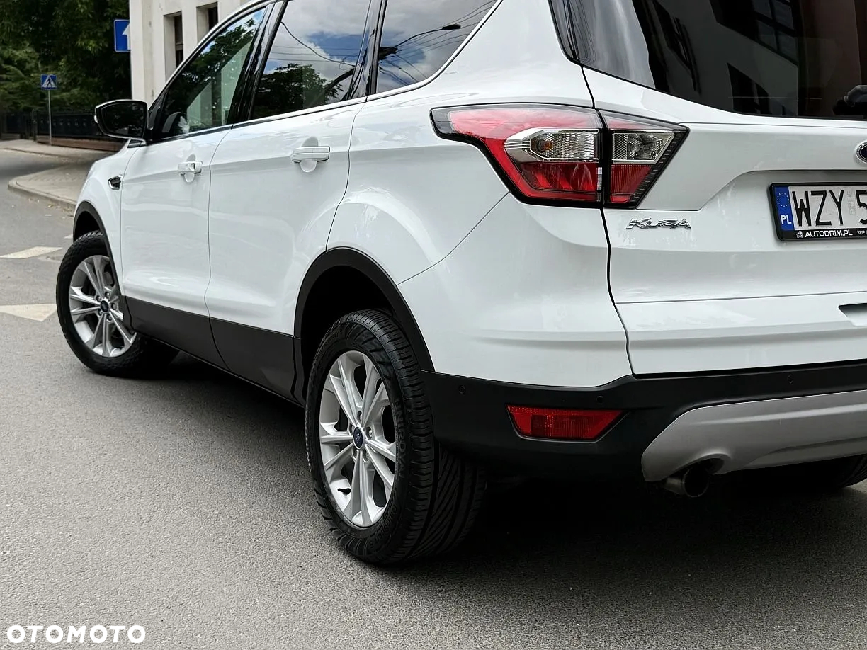 Ford Kuga 1.5 TDCi FWD Titanium - 29