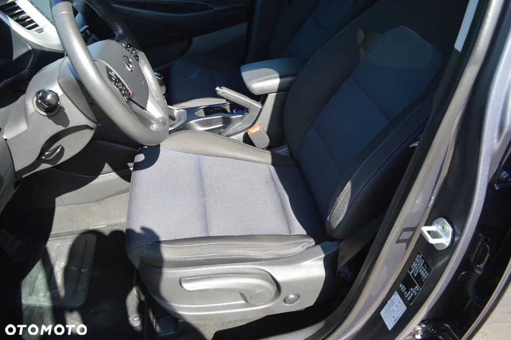 Hyundai Tucson 1.6 GDI BlueDrive Design 2WD - 19