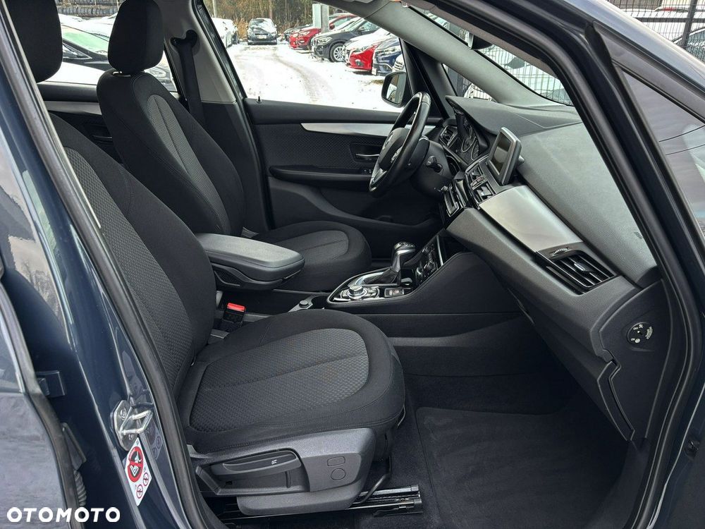 BMW Seria 2 218i Advantage - 25
