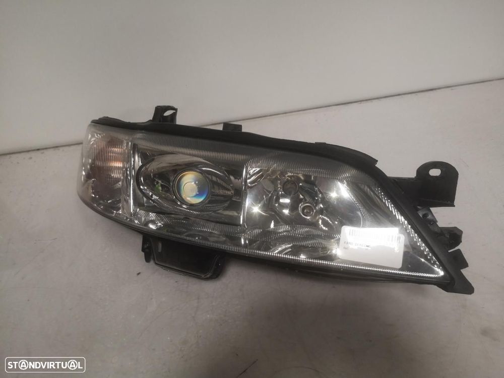 FAROL DIREITO OPEL VECTRA B BERLINA - 1