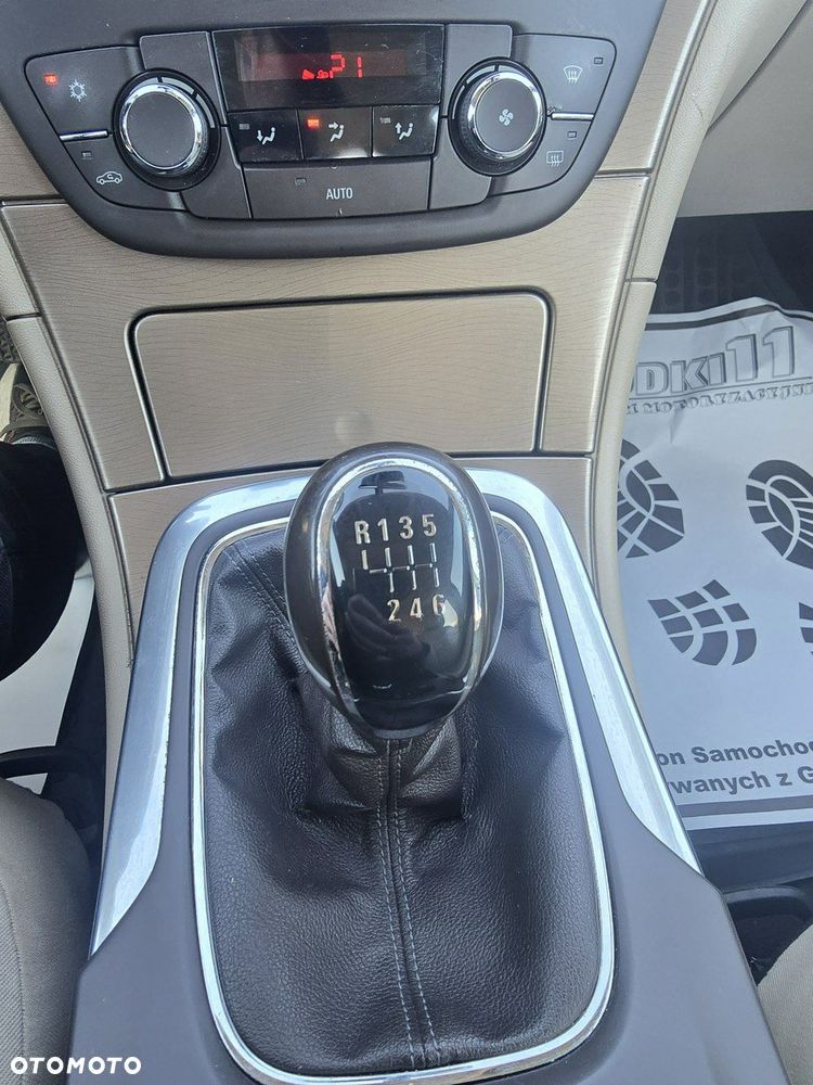 Opel Insignia - 23