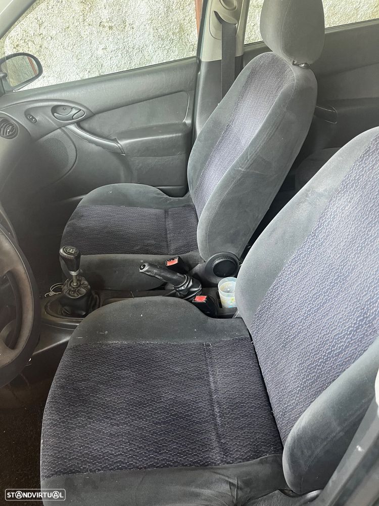 Ford Focus 1.4 Ambiente - 7