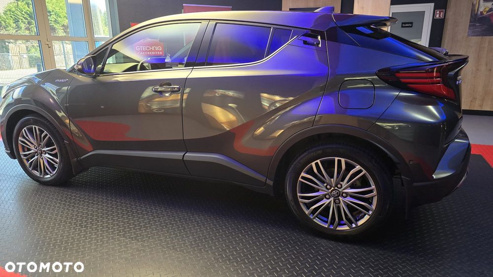 Toyota C-HR 2.0 Hybrid Executive - 4