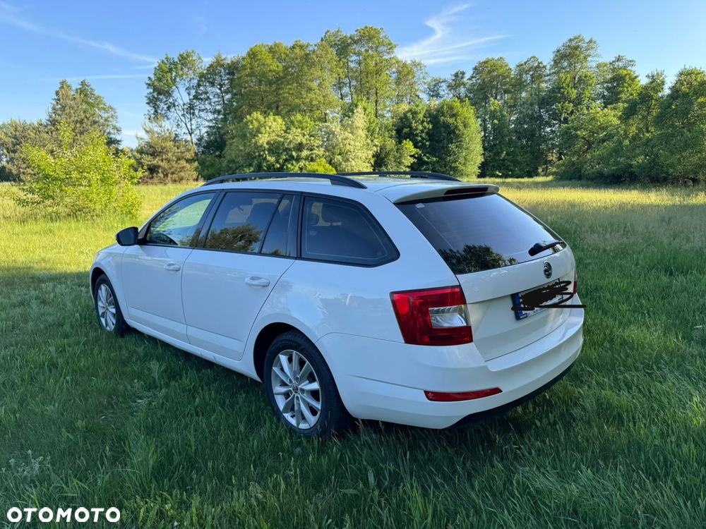 Skoda Octavia 1.6 TDI Ambition - 33