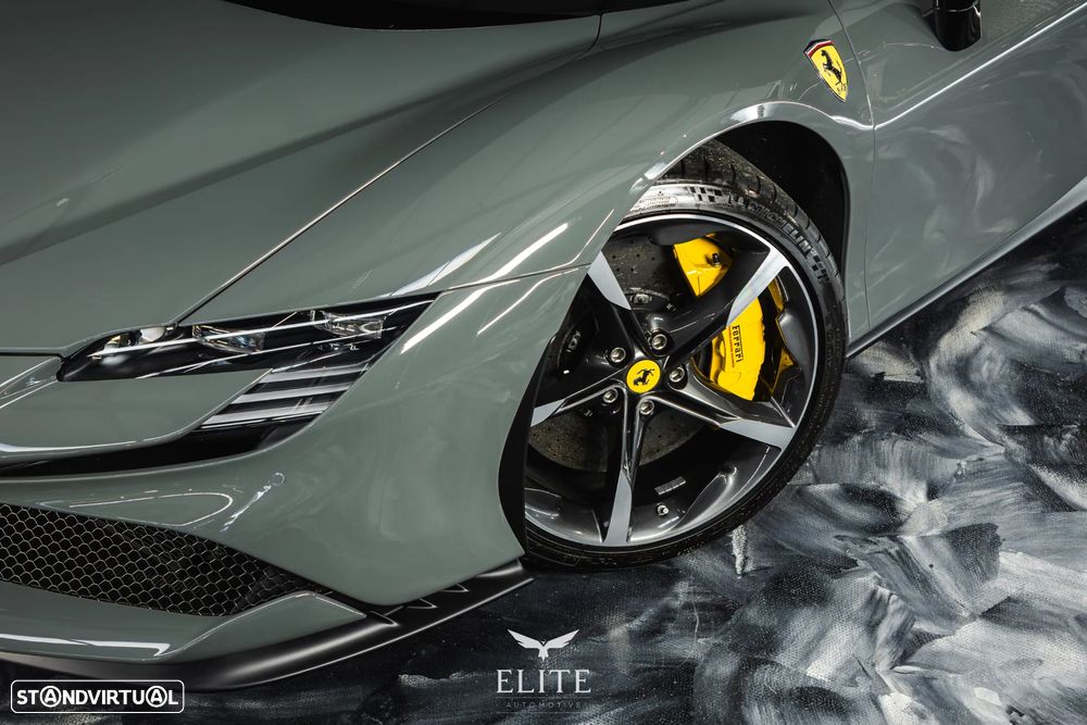 Ferrari SF90 Stradale - 4