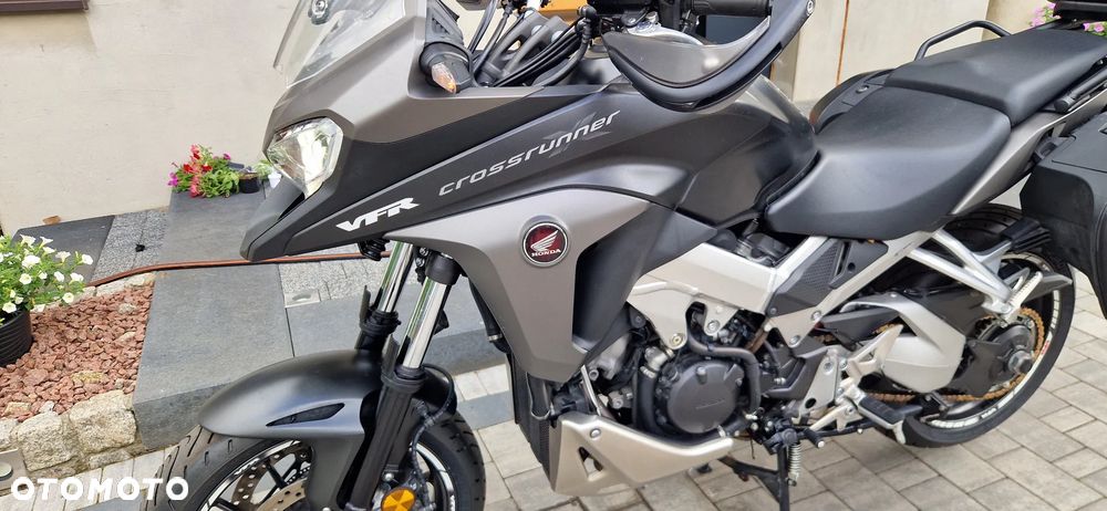 Honda VFR - 11