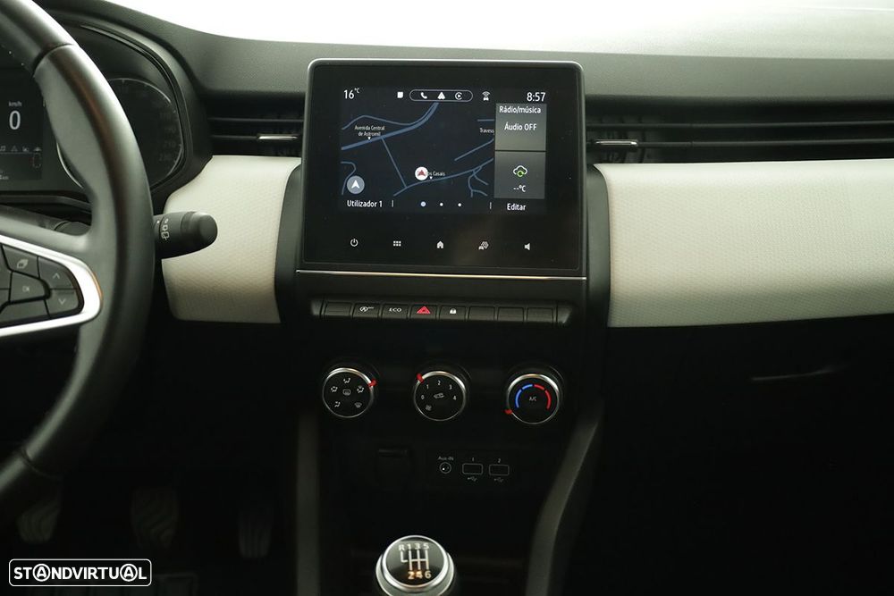 Renault Clio 1.0 TCe Evolution Bi-Fuel - 8