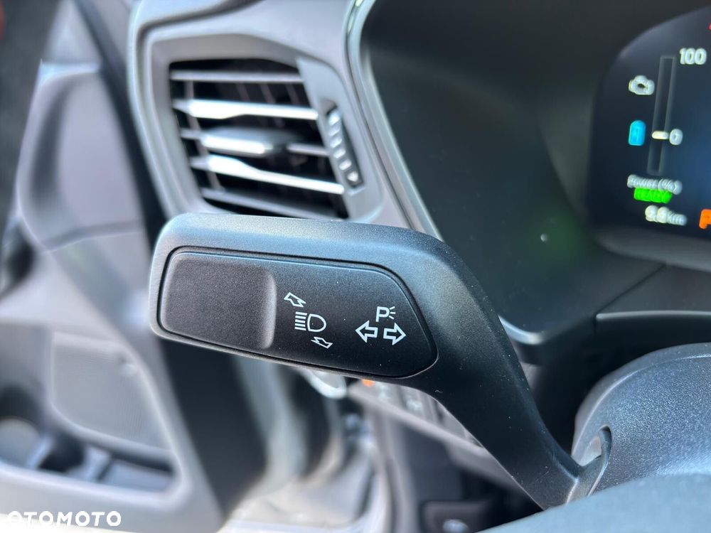Ford Kuga - 22