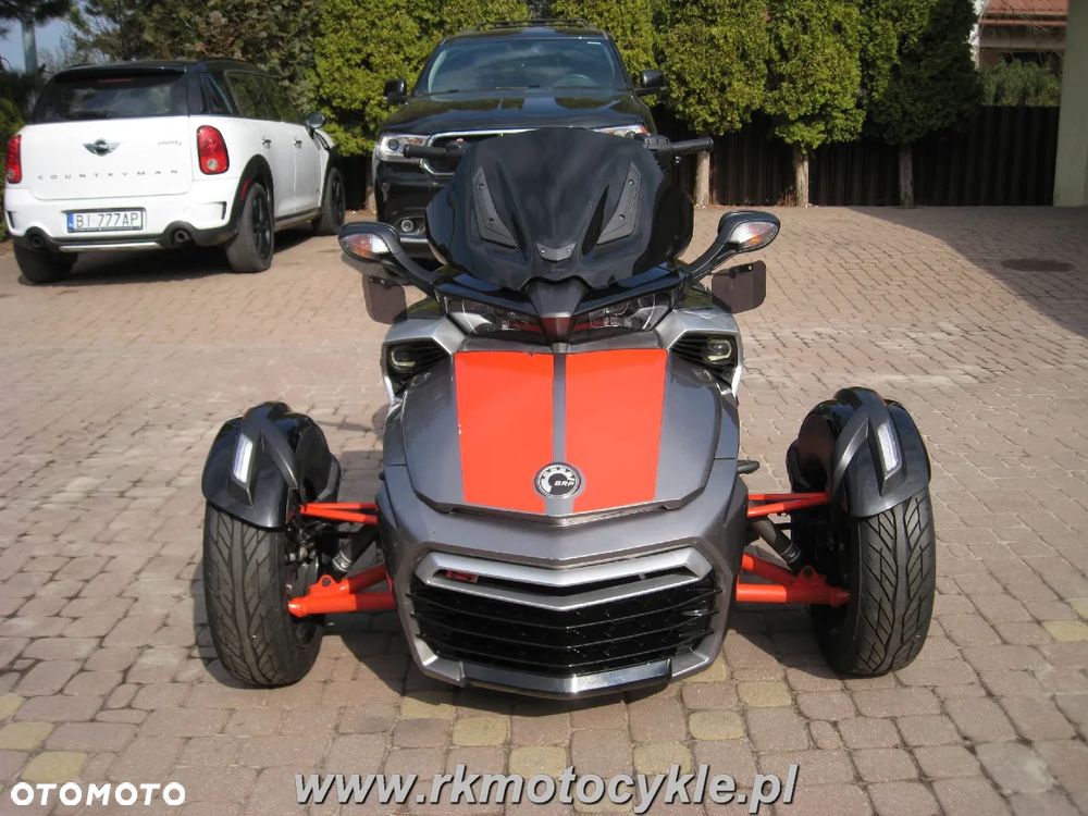 Can-Am Spyder - 8