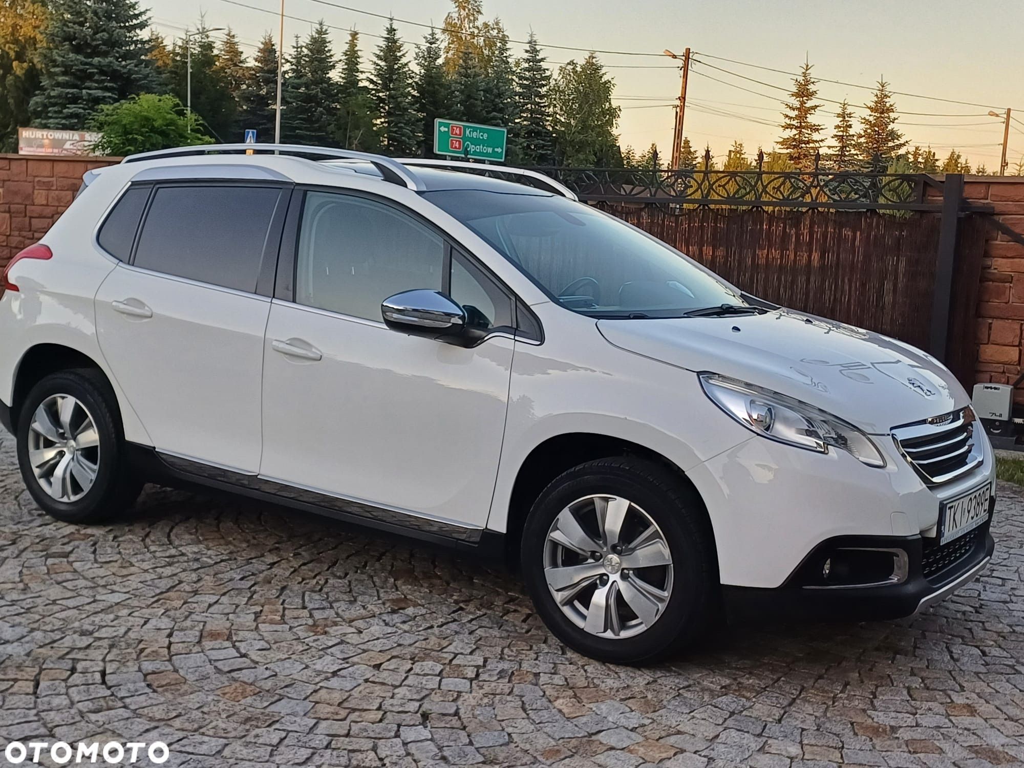 Peugeot 2008 1.6 VTi Allure - 1