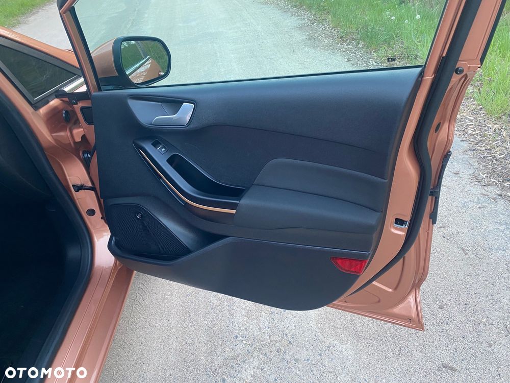 Ford Fiesta 1.0 EcoBoost S&S TITANIUM X - 12