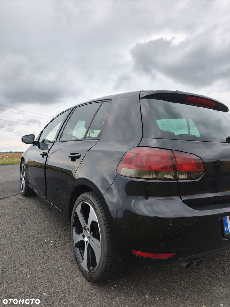 Volkswagen Golf - 4