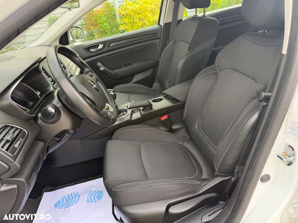 Renault Megane 2019 photo 5