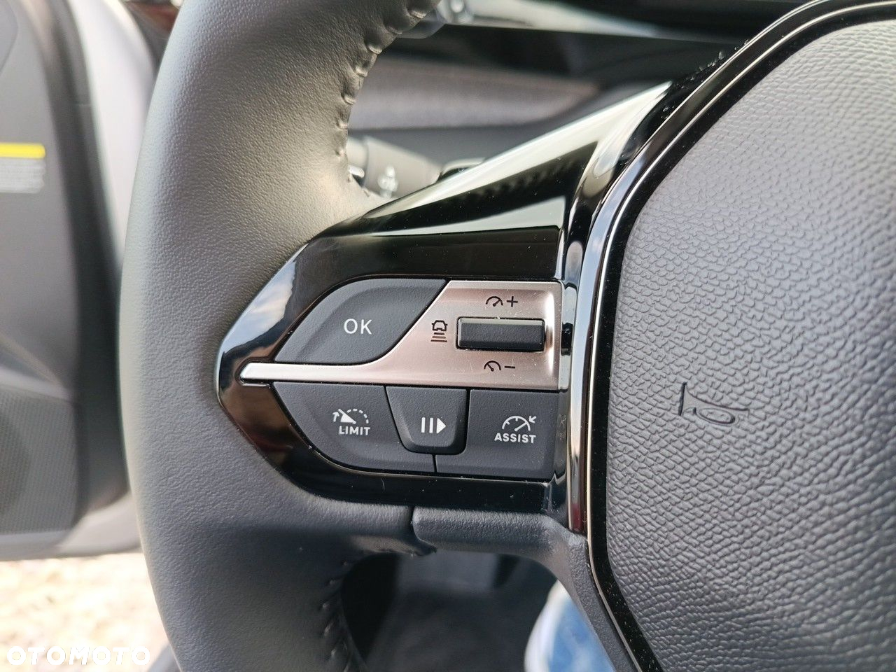 Peugeot 308 1.2 PureTech Allure S&S EAT8 - 14