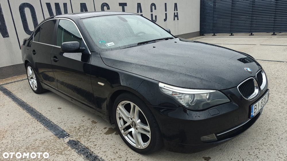 BMW Seria 5 520i - 6