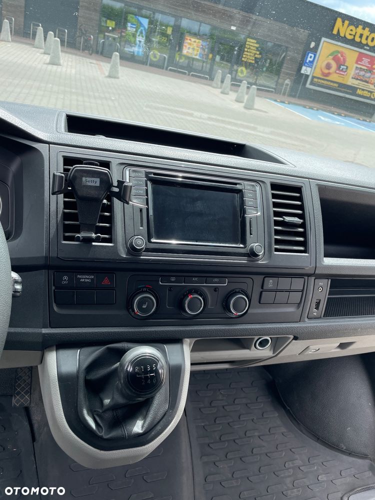 Volkswagen Transporter - 12