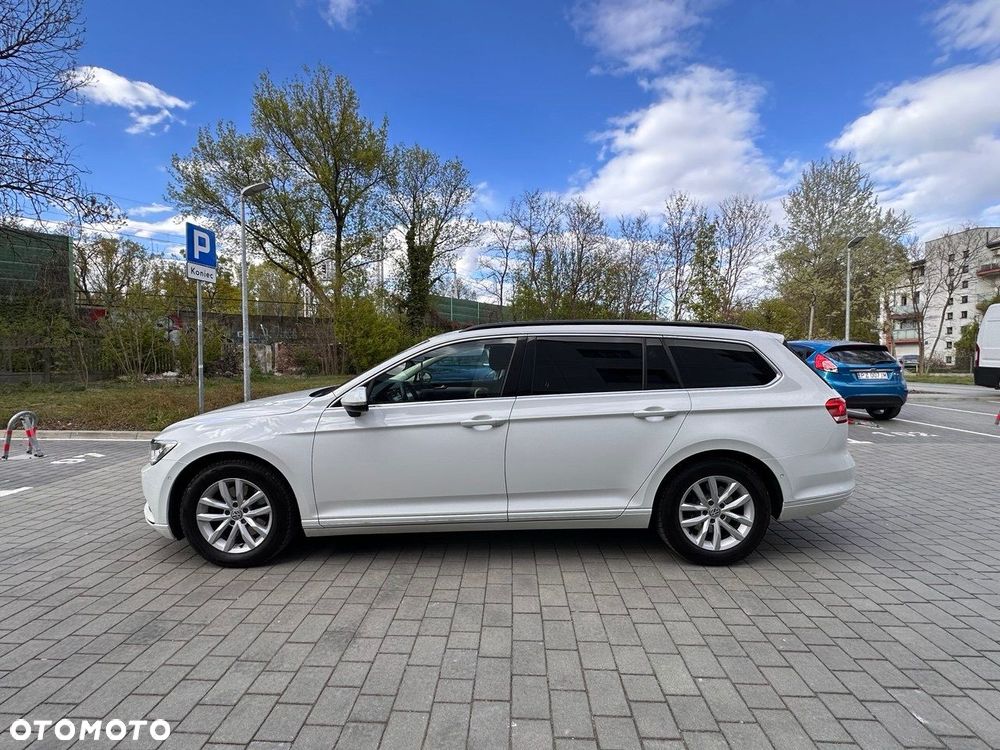 Volkswagen Passat - 3
