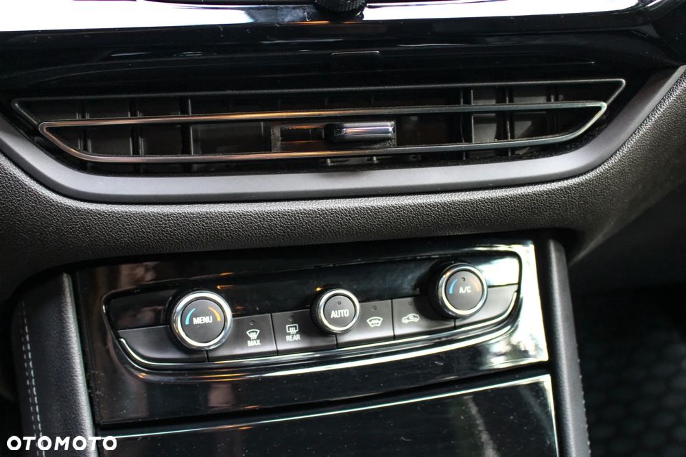 Opel Grandland 1.2 T Edition S&S - 17